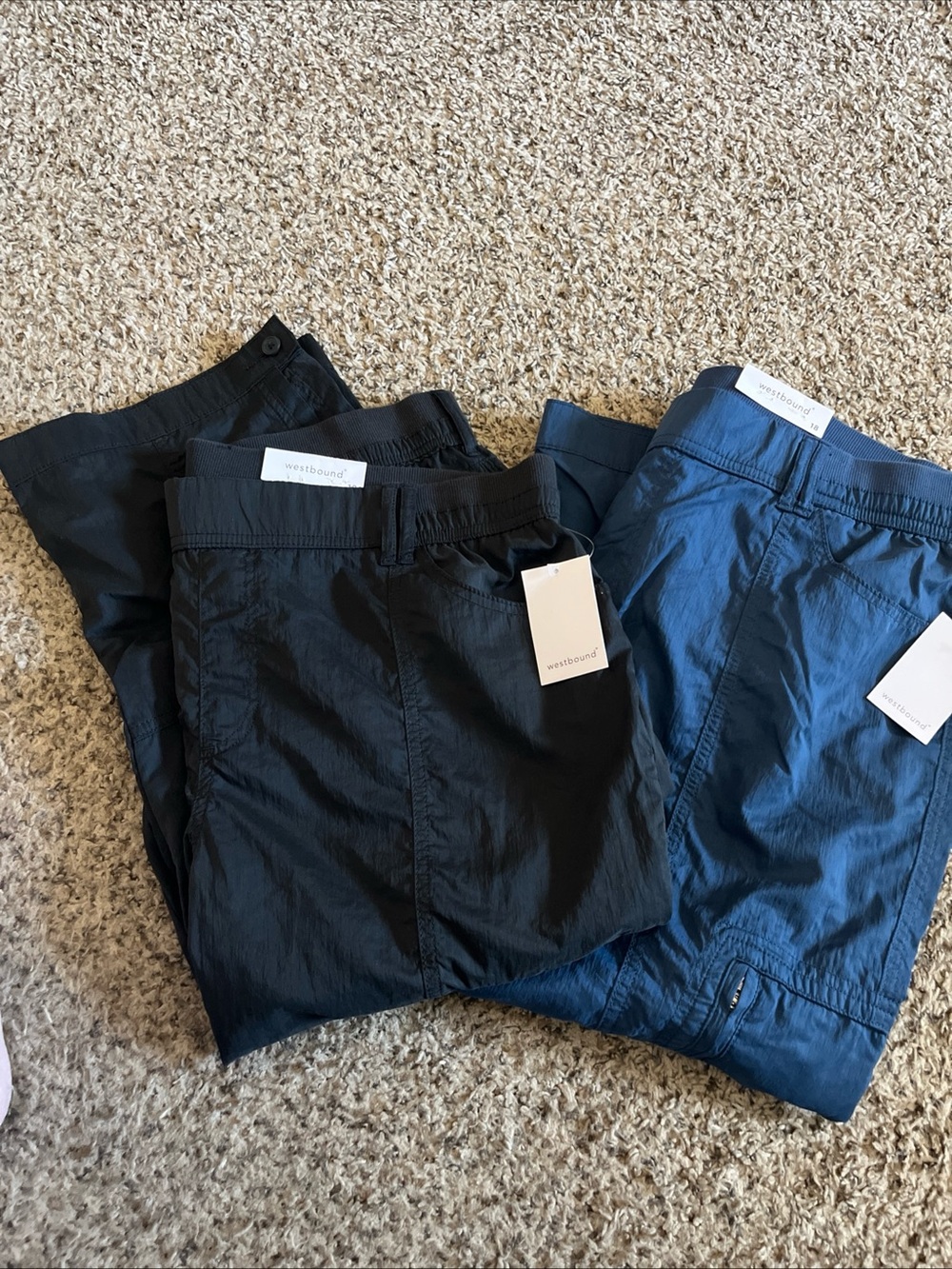 Westbound Women’s Capris in Black and Navy 2 pair size 18